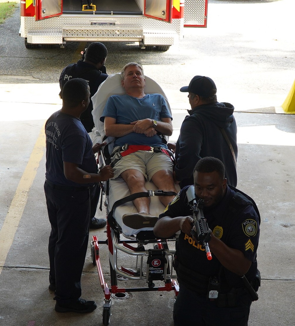 NWS Yorktown Law Enforcement, Fire &amp; EMS Services conduct combined training