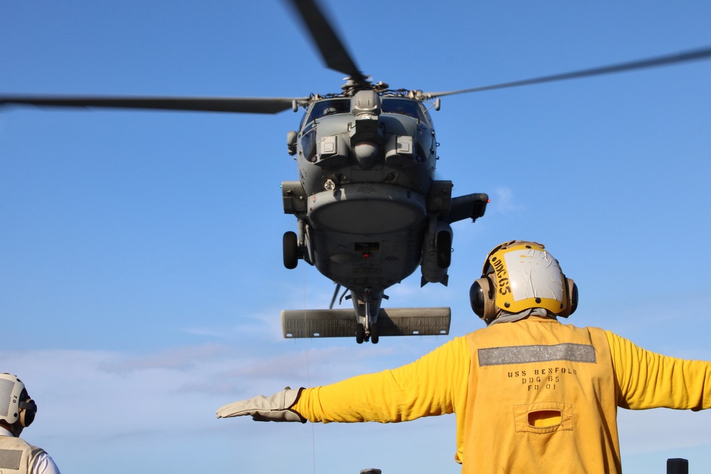 USS Benfold (DDG 65) Conducts Routine Operations