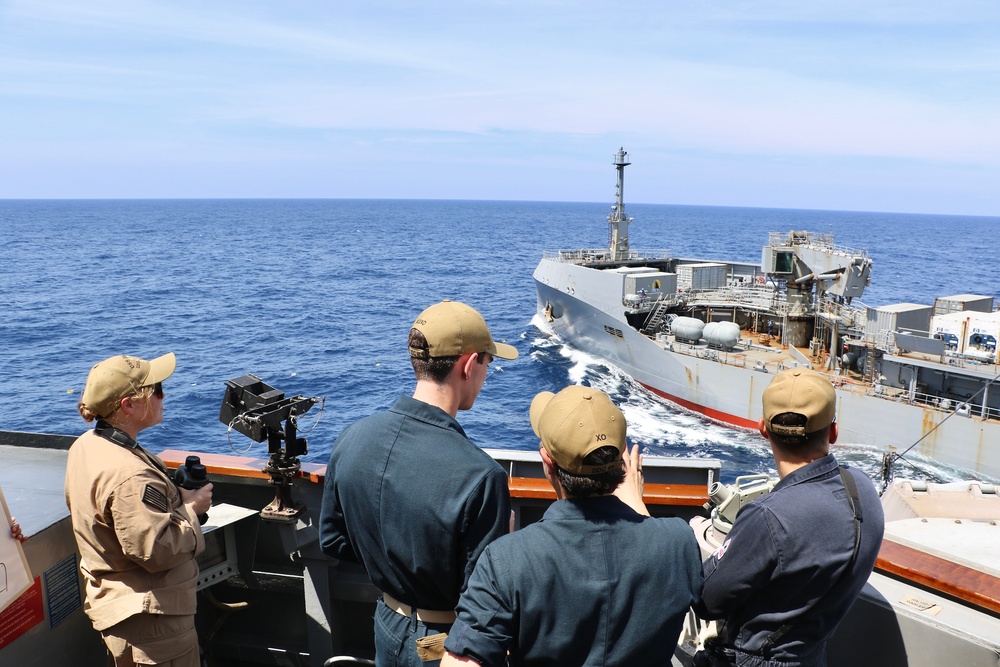 USS Benfold (DDG 65) Conducts Routine Operations