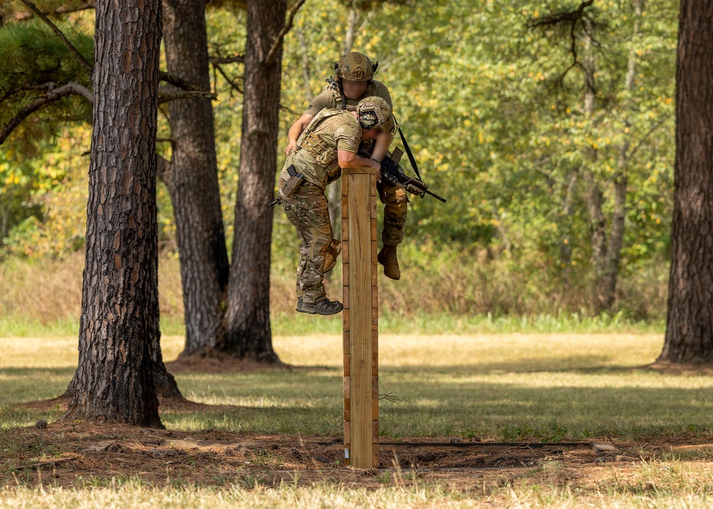 4th Battalion, 5th SFG (A) Soldiers evaluate tactical skills