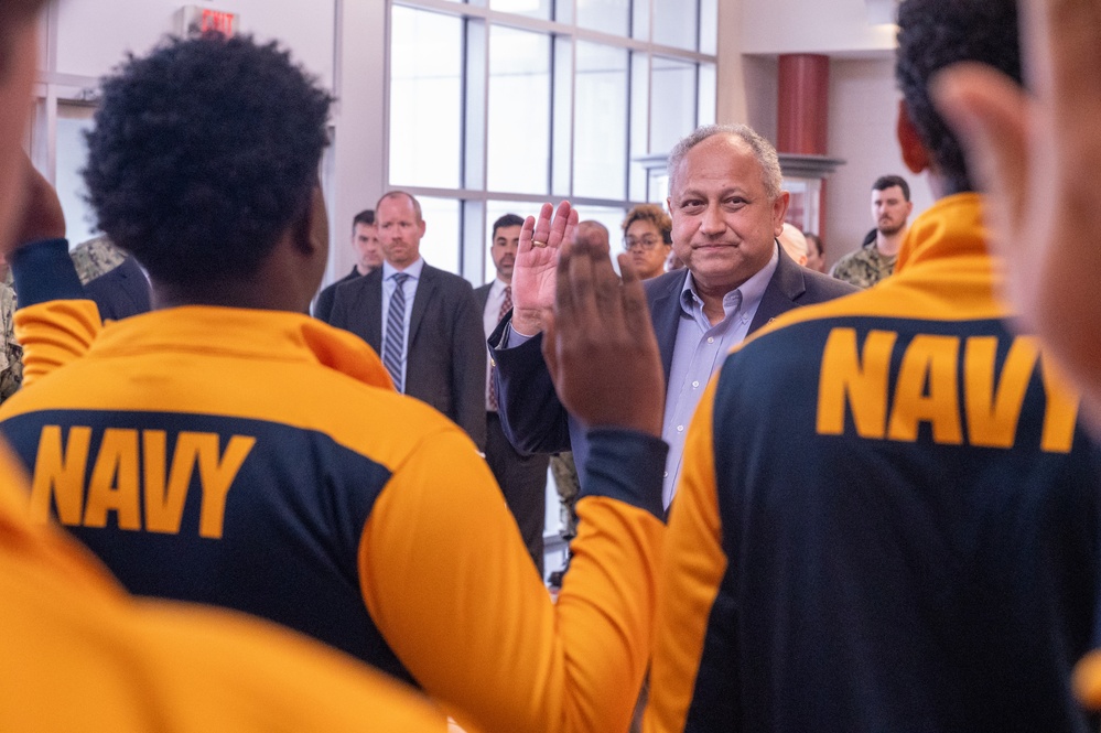 SECNAV Visits Navy Recruiting Command