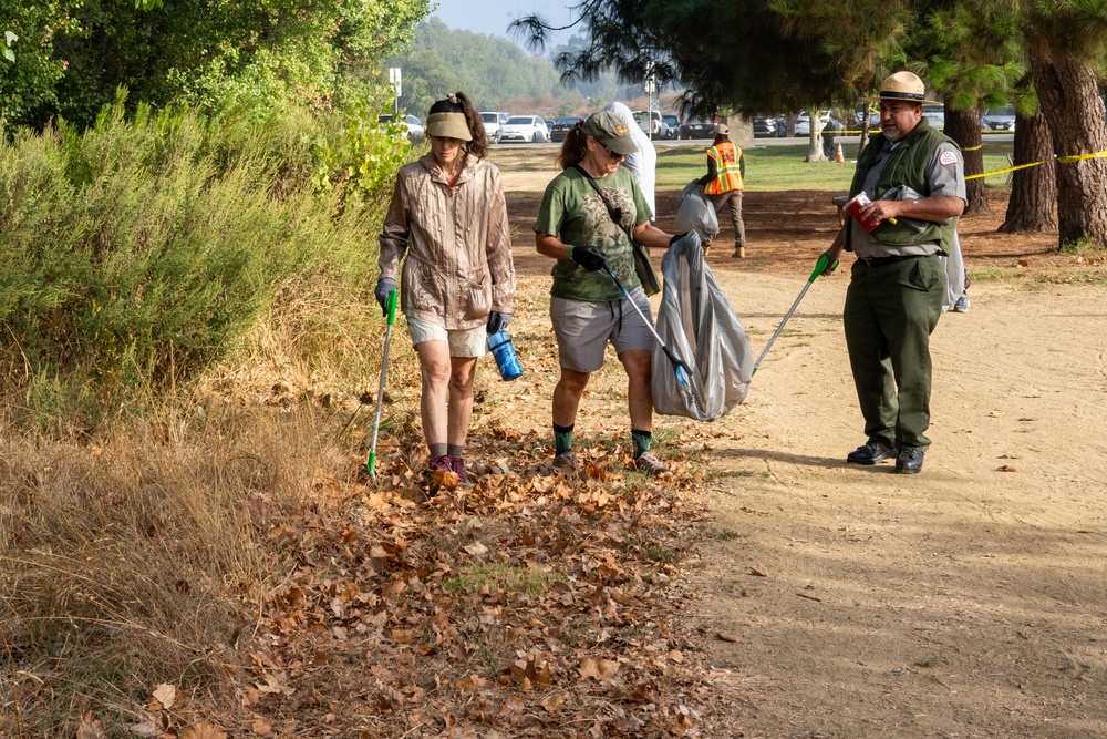 Community donates time during National Public Lands Day