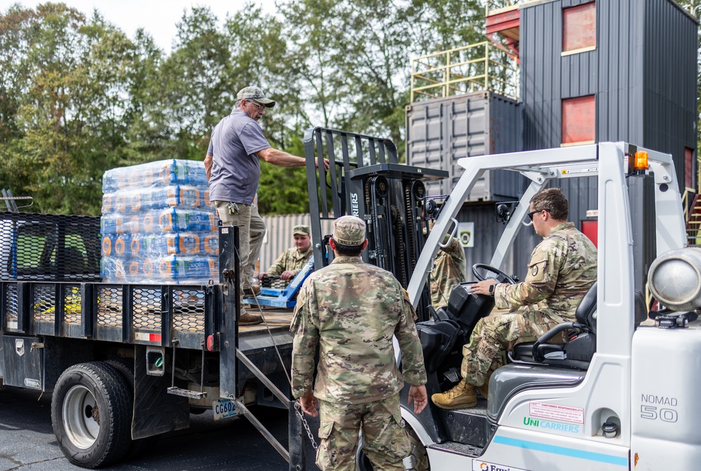 4-118 Infantry Conducts Point of Distribution in Easley, South Carolina