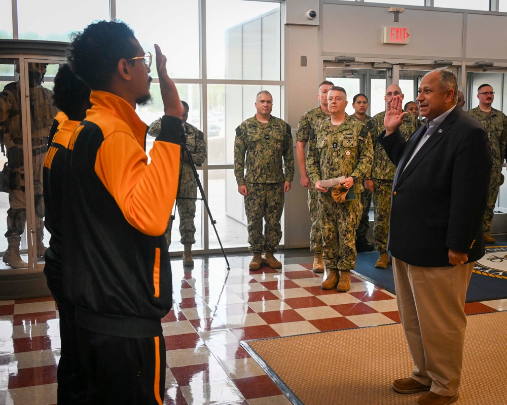 SECNAV Del Toro Visits Navy Recruiting Command