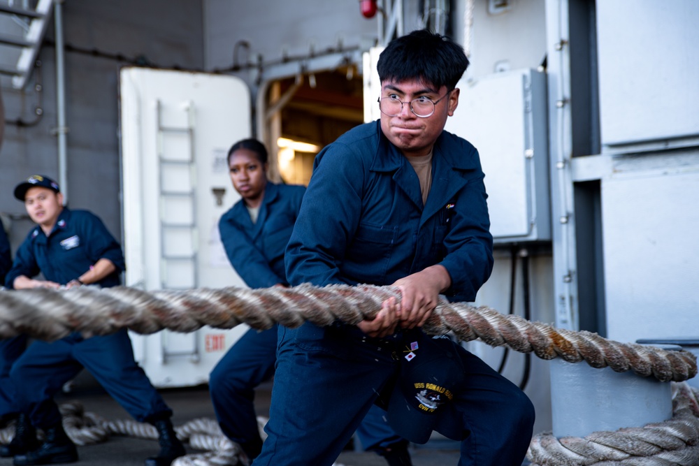 USS Ronald Reagan (CVN 76) arrives at Naval Air Station North Island, San Diego