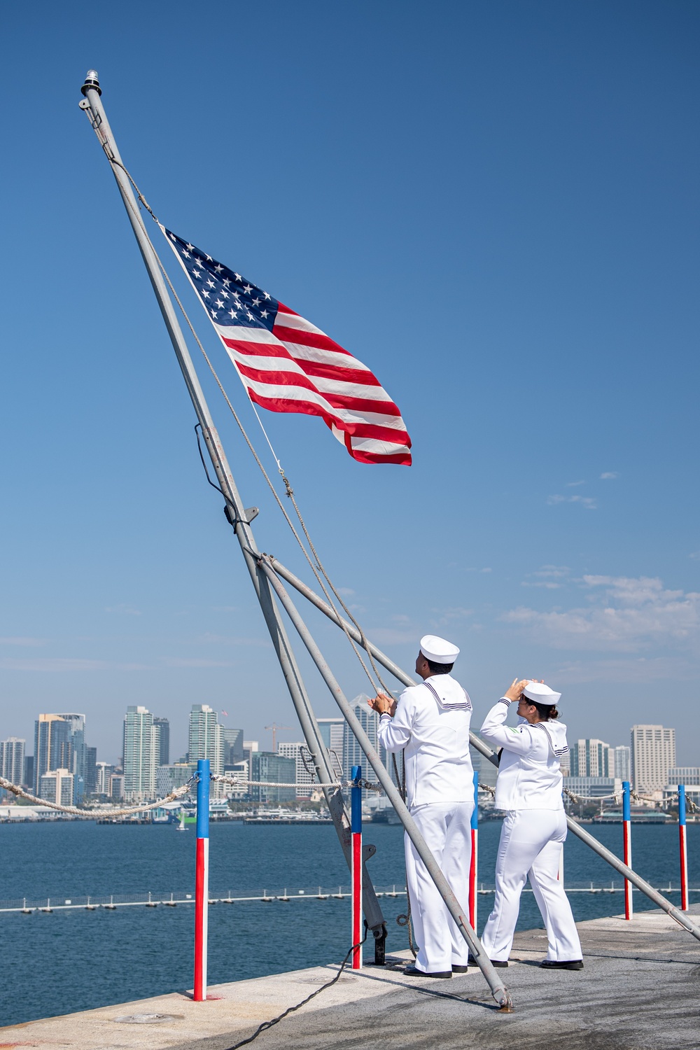 USS Ronald Reagan (CVN 76) arrives at Naval Air Station North Island, San Diego