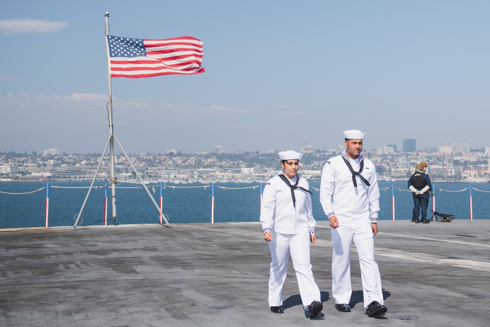 USS Ronald Reagan (CVN 76) arrives at Naval Air Station North Island, San Diego