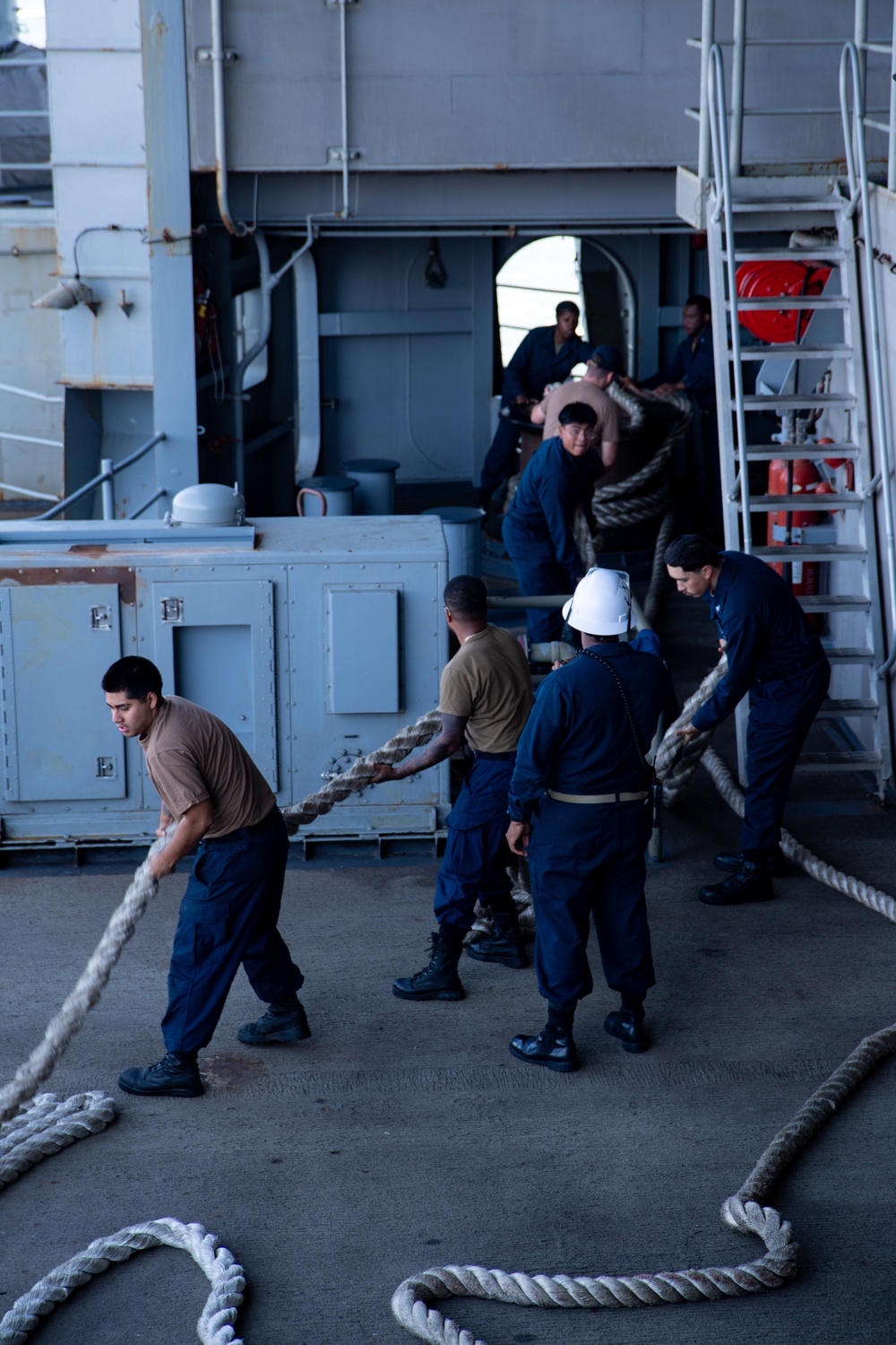 USS Ronald Reagan (CVN 76) arrives at Naval Air Station North Island, San Diego