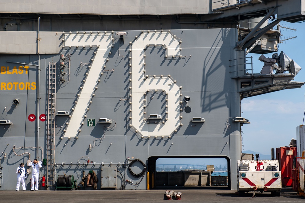 USS Ronald Reagan (CVN 76) arrives at Naval Air Station North Island, San Diego