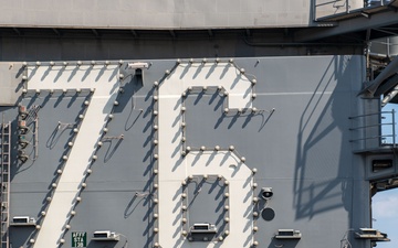 USS Ronald Reagan (CVN 76) arrives at Naval Air Station North Island, San Diego