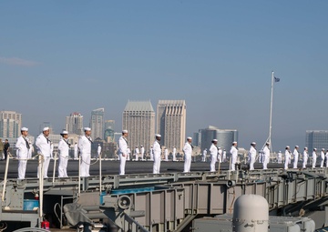 USS George Washington transits to Japan