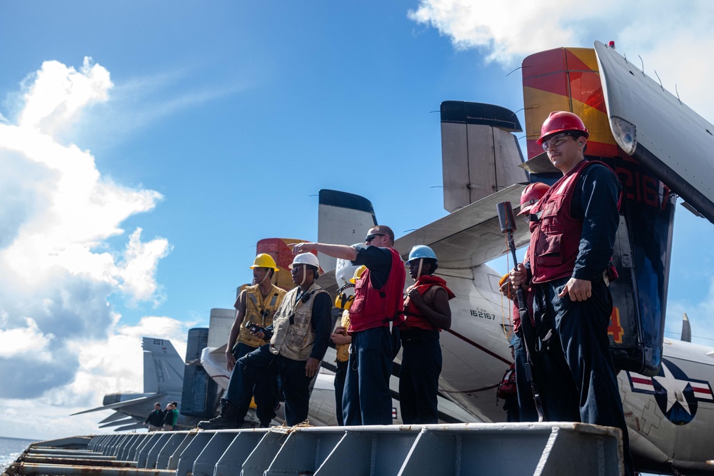 USS Theodore Roosevelt Refuels USS Mobile in Pacific Ocean