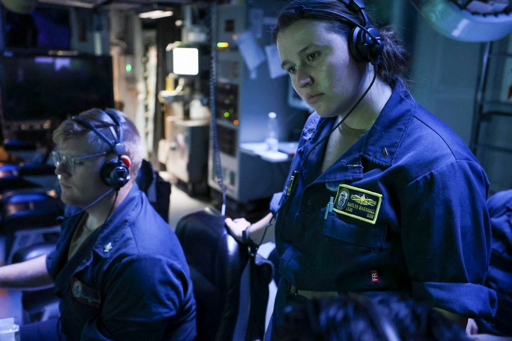 USS Arleigh Burke Sonar operations