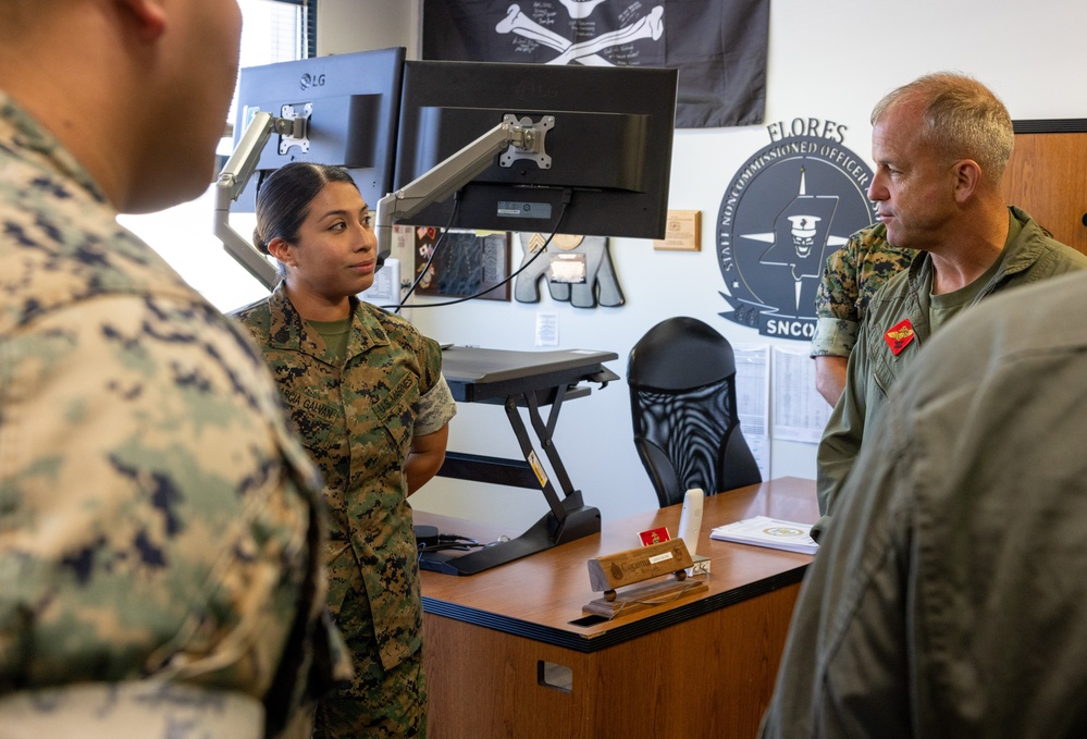 Wing Commander awards outstanding Raiders