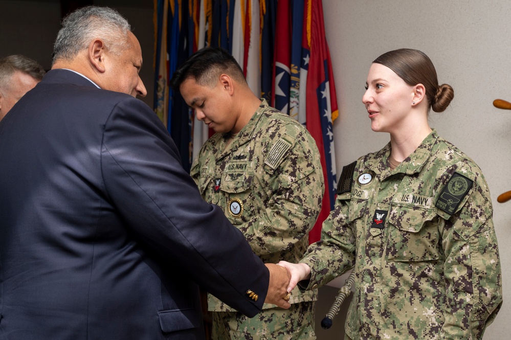 SECNAV Visits Navy Recruiting Command