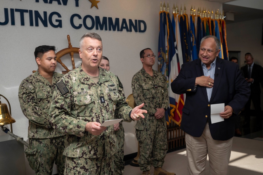 SECNAV Visits Navy Recruiting Command