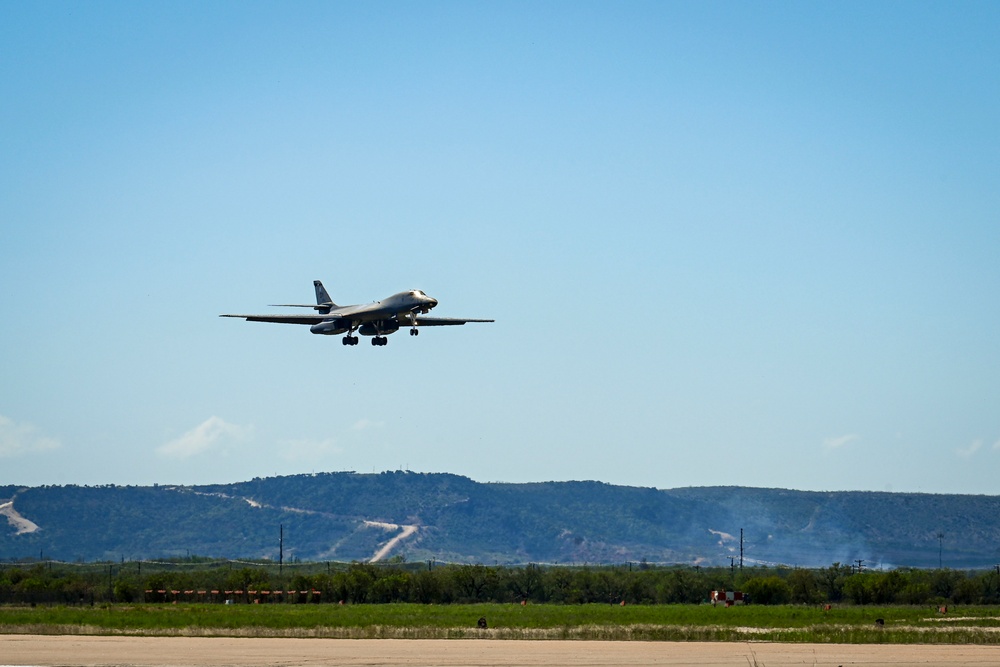 Dyess B-1s support 76th ROK Armed Forces Day