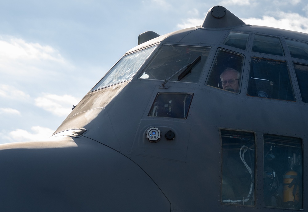 C-130 pilot first to reach 10K hours