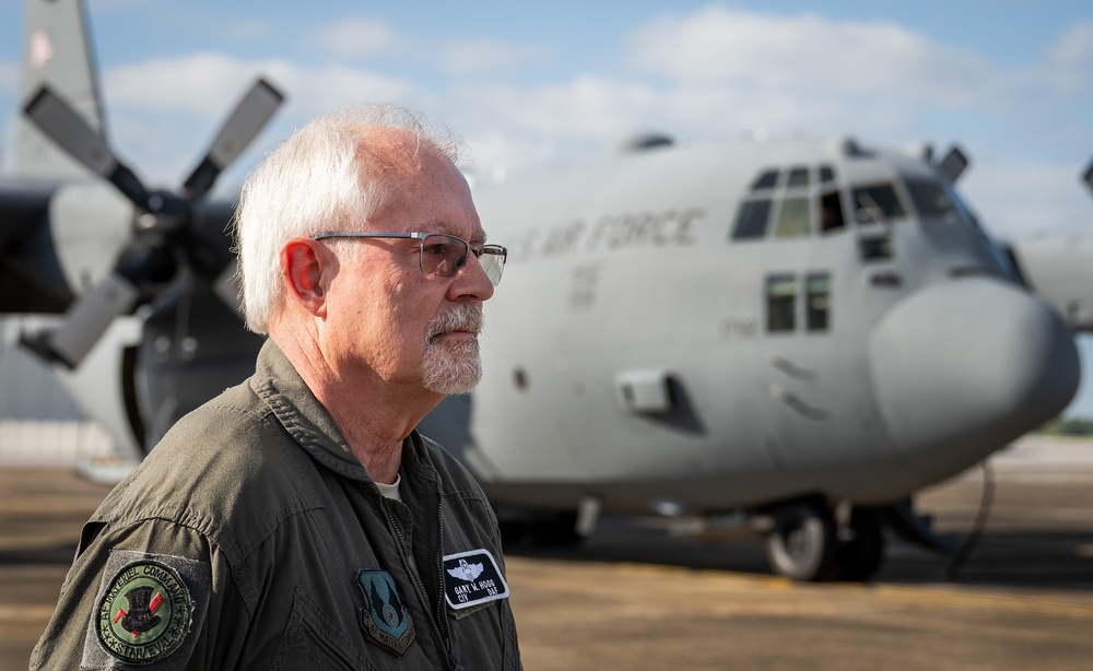 C-130 pilot first to reach 10K hours