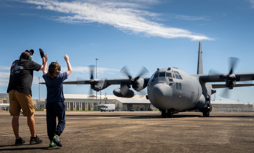 C-130 pilot first to reach 10K hours