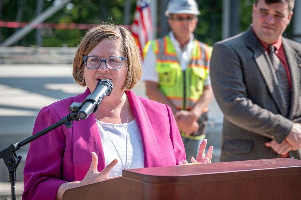 CTNG hosts topping-off ceremony for new Putnam Readiness Center