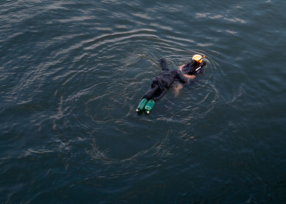 USS Essex Small Boat Operations