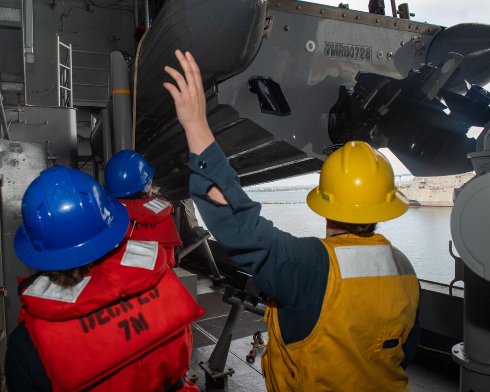 USS Essex Small Boat Operations