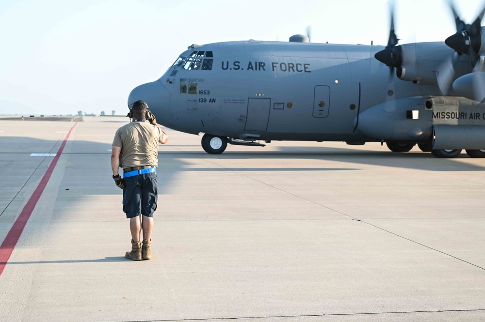 Missouri Airmen deploy overseas