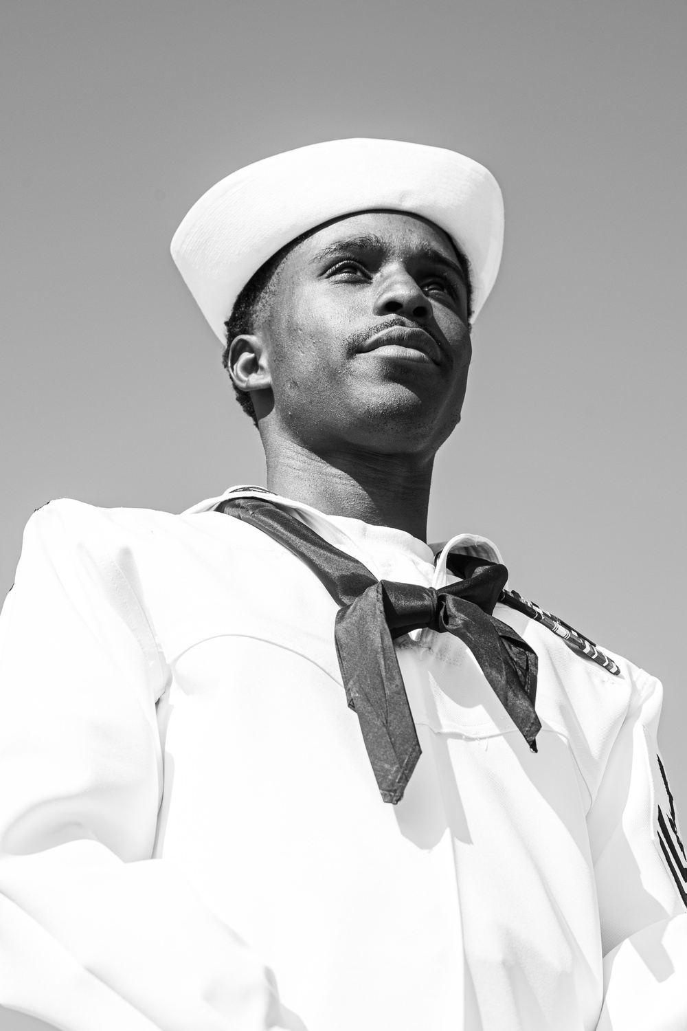 USS George Washington Sailors man the rails