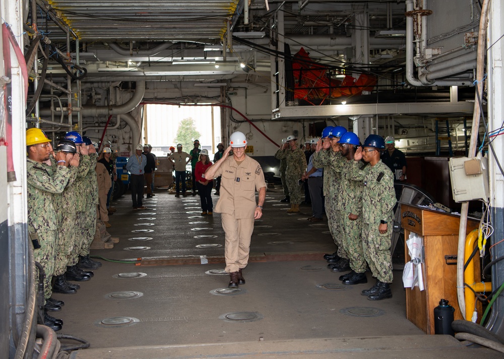 USFF DCOM Visits BAE Ship Repair