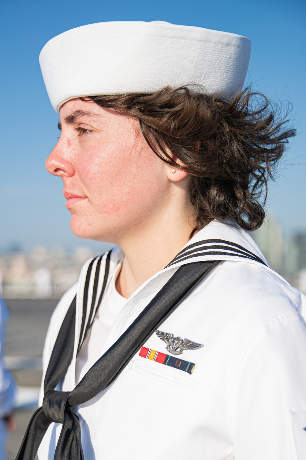 USS George Washington Sailors man the rails