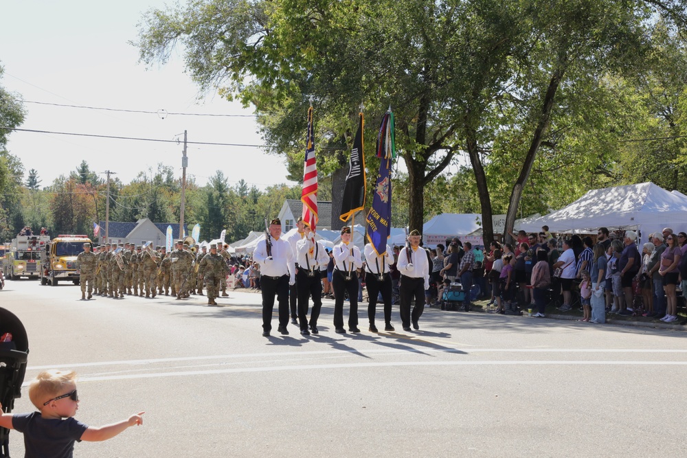 Fort McCoy Garrison Commander leads Army Band in Cranfest Parade