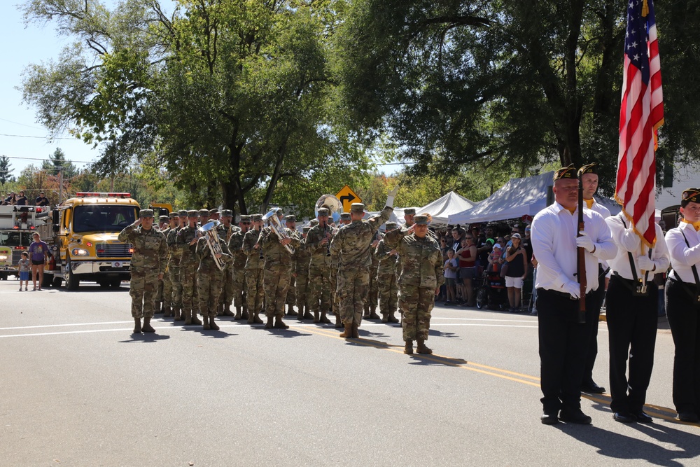 Fort McCoy Garrison Commander leads Army Band in Cranfest Parade