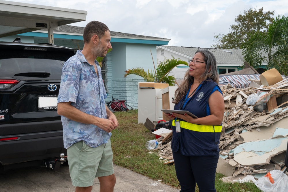 Disaster Survivor Assistance Teams in Hudson, Florida