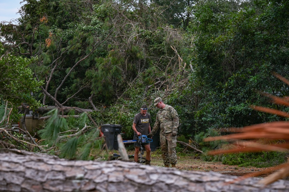 Georgia National Guard Soldiers conduct road clearing operations in Augusta