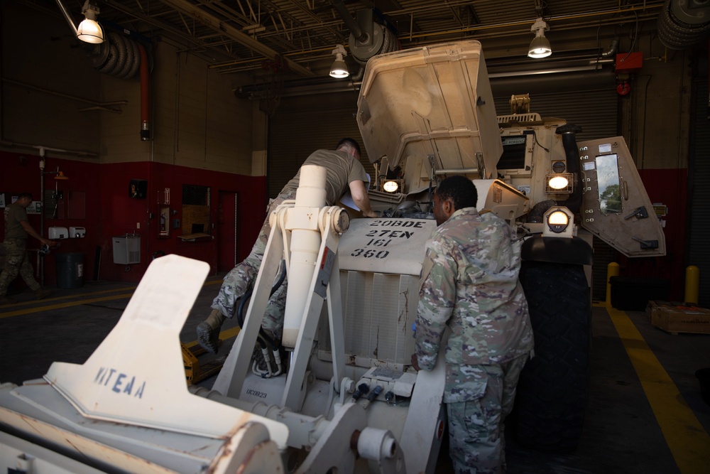 U.S. Soldiers assist civil authorities during Hurricane Helene