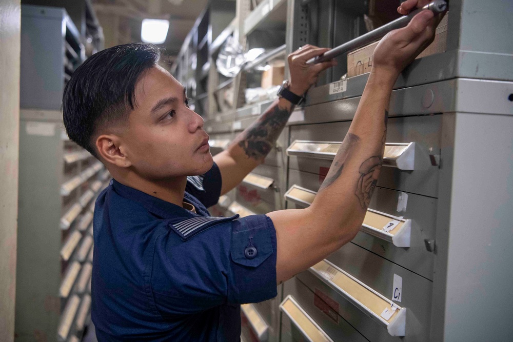 Keeping things organized aboard USS Boxer