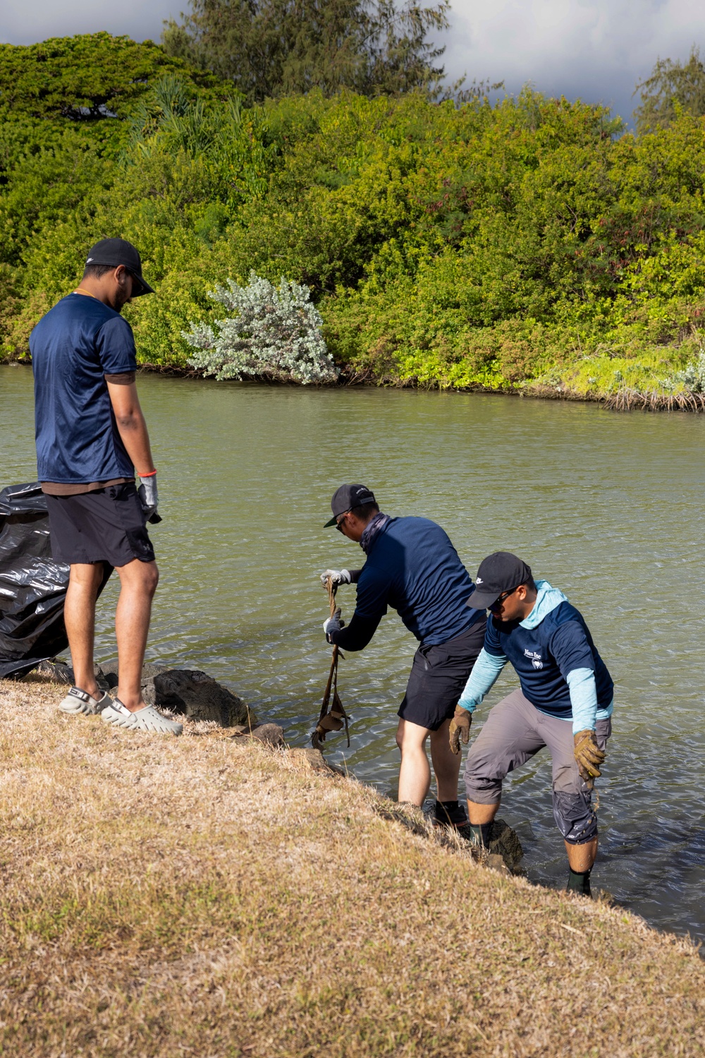 Mālama Ka ‘Āina: Canal Cleanup