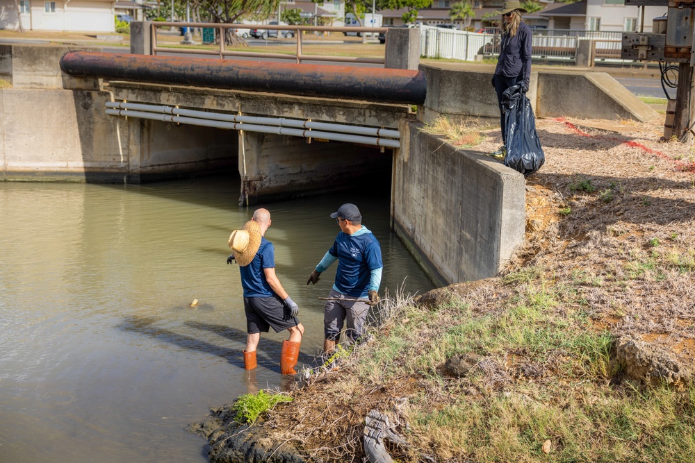 Mālama Ka ‘Āina: Canal Cleanup