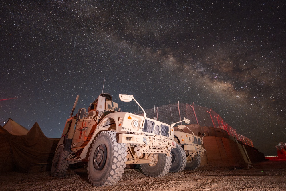 Task Force Thunder command team visits out station Soldiers