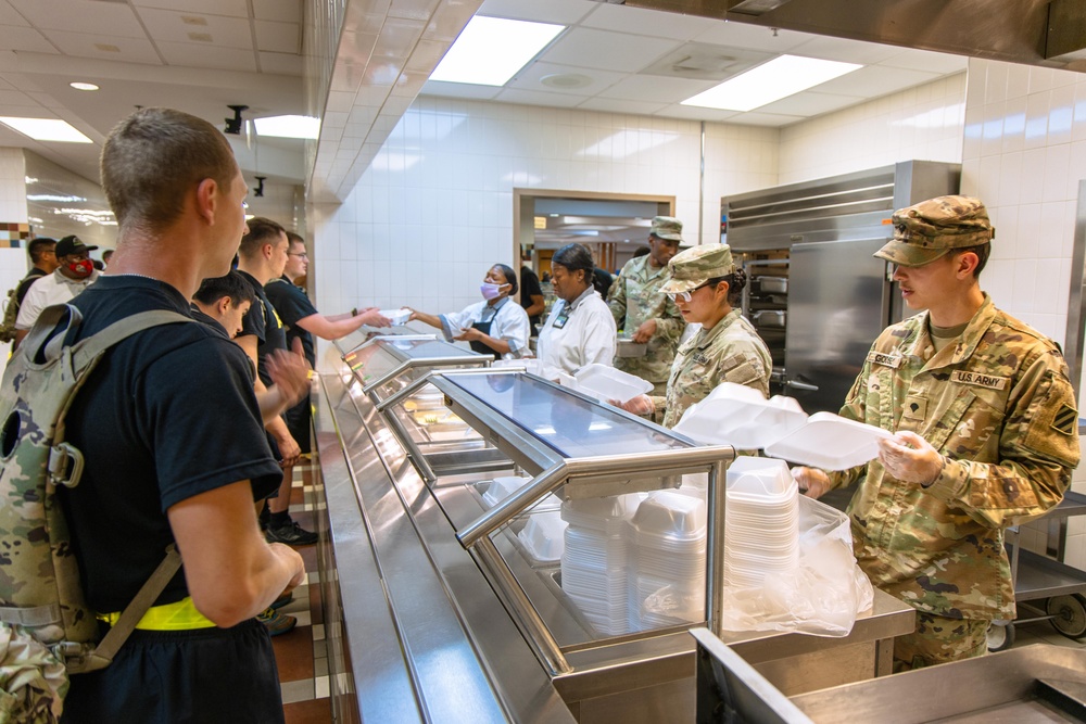 Feeding Soldiers a Hot Meal