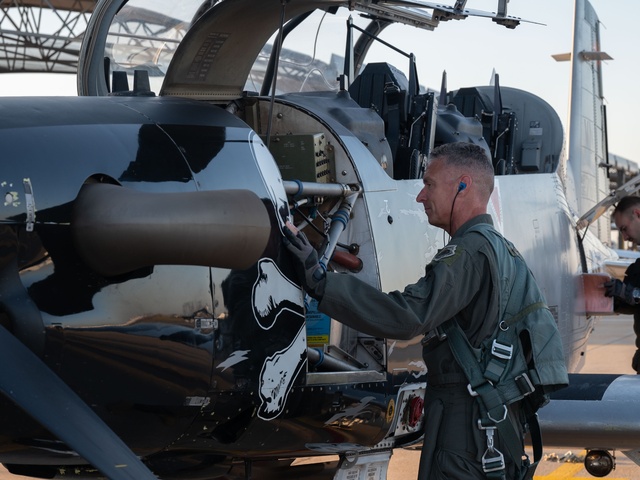 19th AF Visits Vance AFB