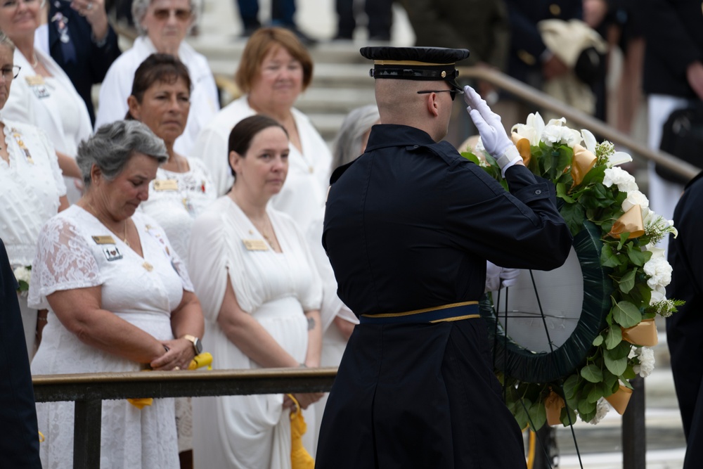 The Annual Gold Star Mother’s Day Commemoration Ceremony is Held at Arlington National Cemetery