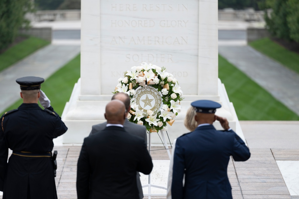 The Annual Gold Star Mother’s Day Commemoration Ceremony is Held at Arlington National Cemetery