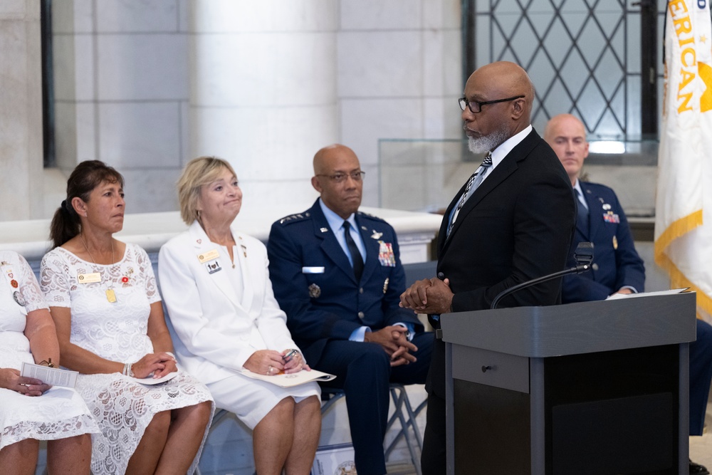 The Annual Gold Star Mother’s Day Commemoration Ceremony is Held at Arlington National Cemetery