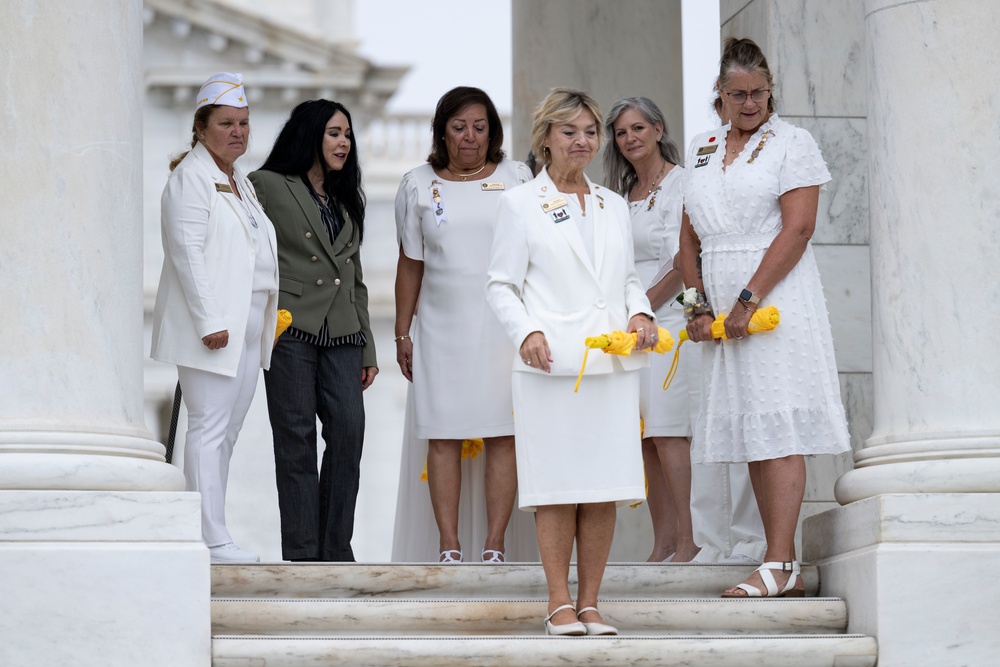 The Annual Gold Star Mother’s Day Commemoration Ceremony is Held at Arlington National Cemetery