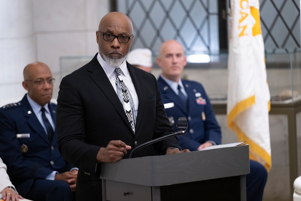 The Annual Gold Star Mother’s Day Commemoration Ceremony is Held at Arlington National Cemetery