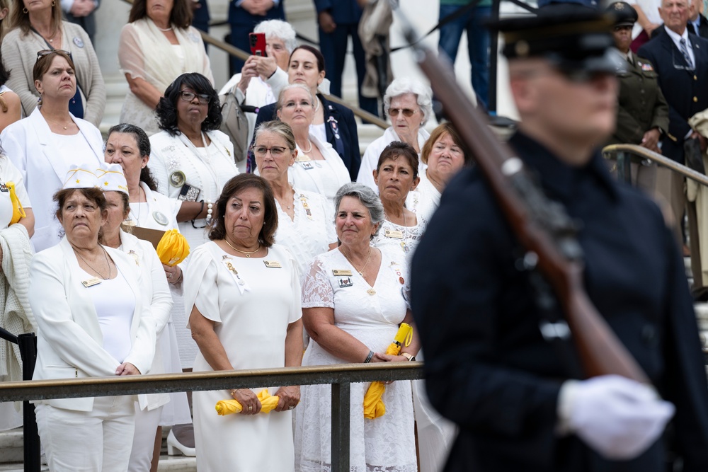 The Annual Gold Star Mother’s Day Commemoration Ceremony is Held at Arlington National Cemetery