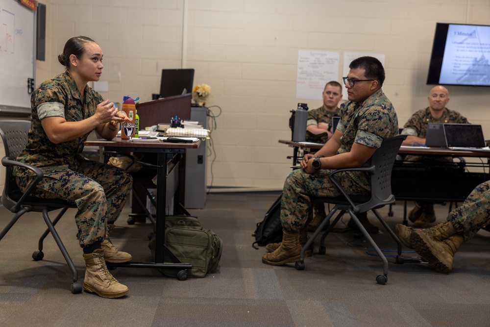 Marines with Personnel Administration School sustain the transformation