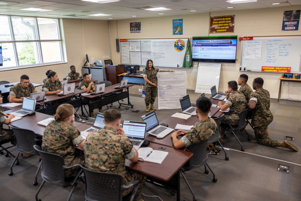 Marines with Personnel Administration School sustain the transformation